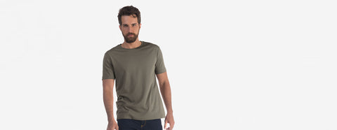camiseta gola c manga curta oliva