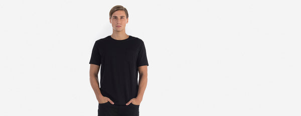 gola c com bolso preto