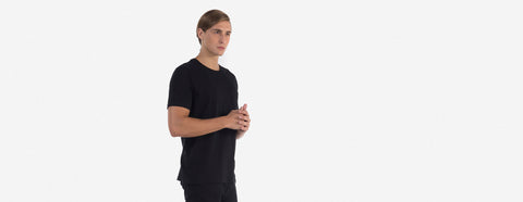 gola c com bolso preto