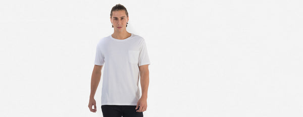 gola c com bolso branco