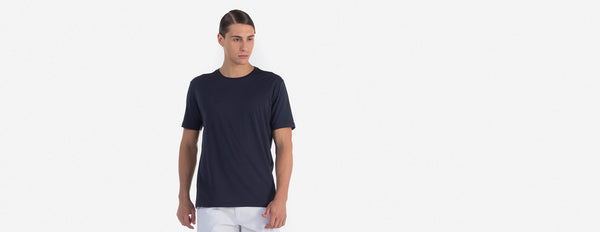camiseta gola c manga curta marinho