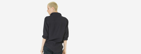 camisa de linho com bolso boyfriend marinho